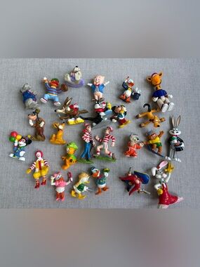 Vintage Disney + Looney Tunes Cartoon Figurine Lot | 25+ PVC Figures | 80s 90s